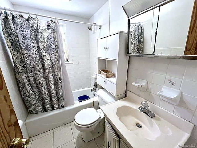 4 Brooks Avenue, Roosevelt, NY 11575