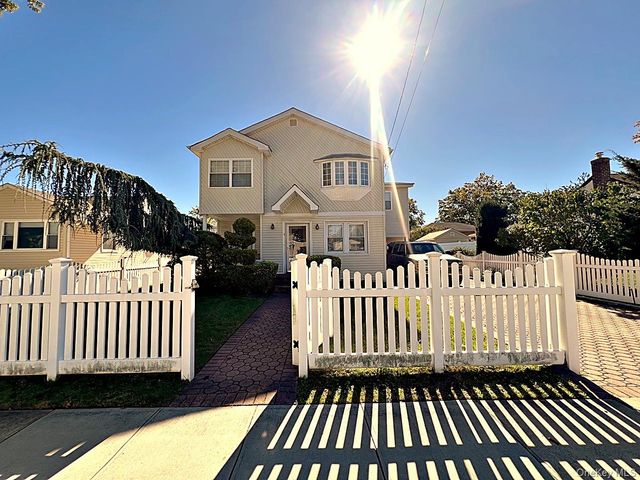 4 Brooks Avenue, Roosevelt, NY 11575