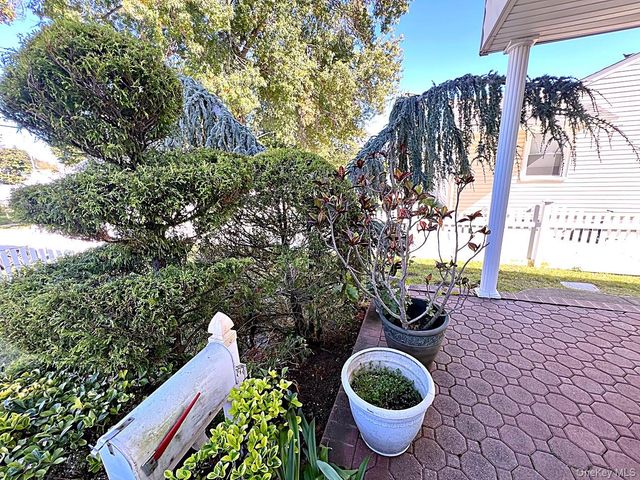 4 Brooks Avenue, Roosevelt, NY 11575