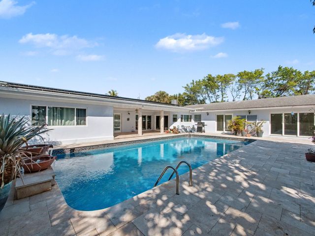 618 Riverside Road, North Palm Beach, FL 33408