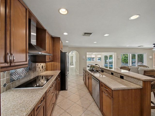 618 Riverside Road, North Palm Beach, FL 33408