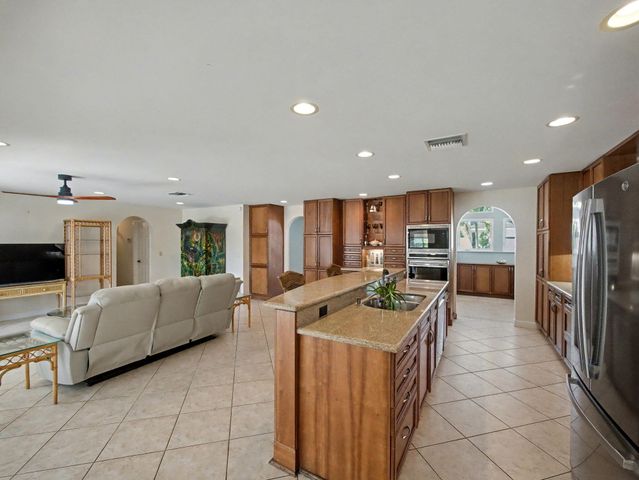 618 Riverside Road, North Palm Beach, FL 33408