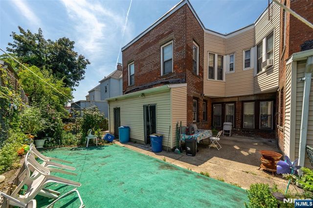 149 Howe Avenue, Passaic, NJ 07055