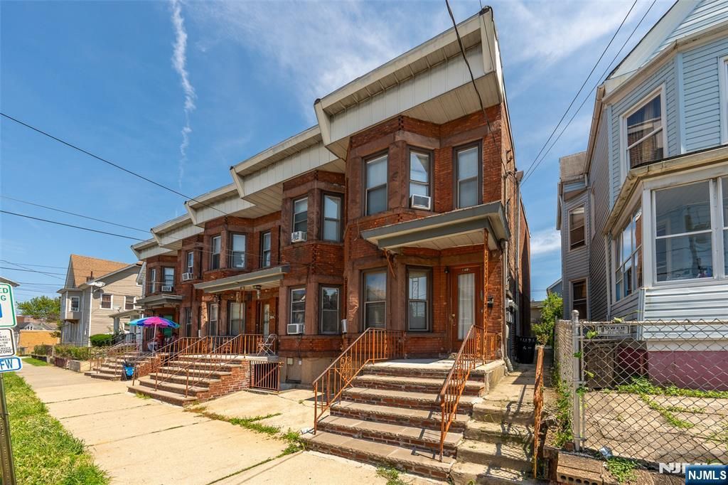 149 Howe Avenue, Passaic, NJ 07055