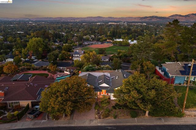 1540 Encanto Place, Walnut Creek, CA 94597