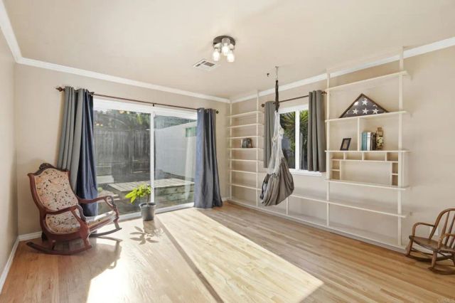 10510 Grandview Drive, La Mesa, CA 91941
