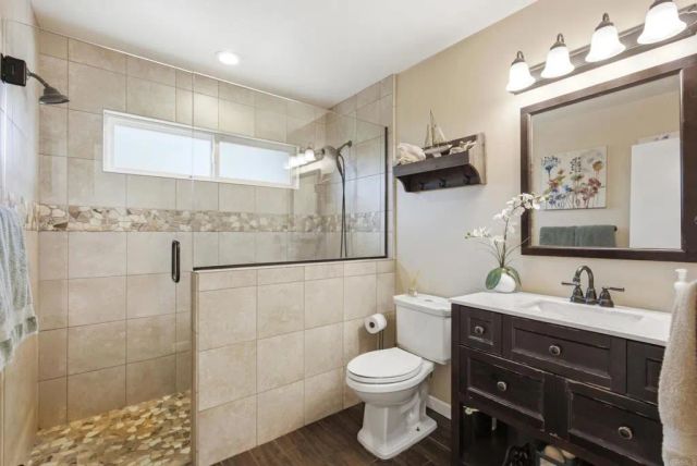 10510 Grandview Drive, La Mesa, CA 91941