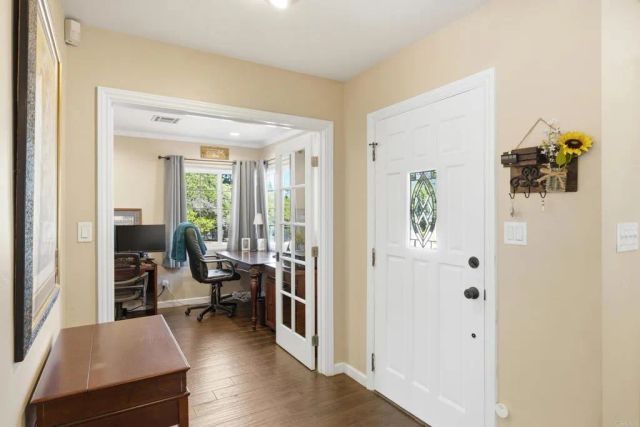 10510 Grandview Drive, La Mesa, CA 91941