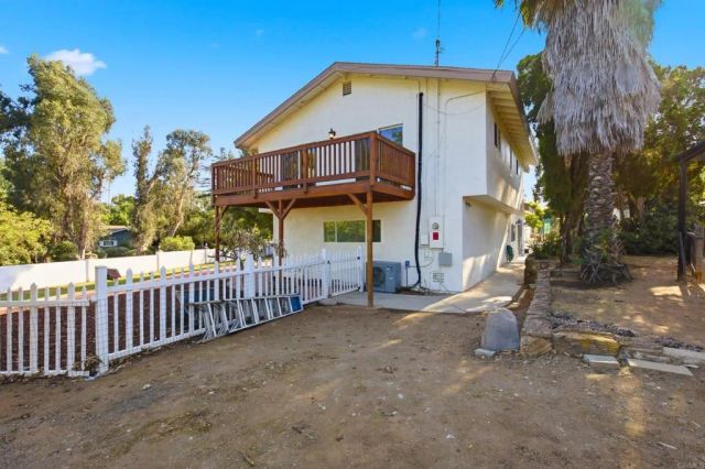 10510 Grandview Drive, La Mesa, CA 91941