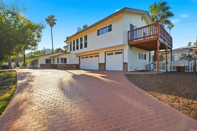 10510 Grandview Drive, La Mesa, CA 91941