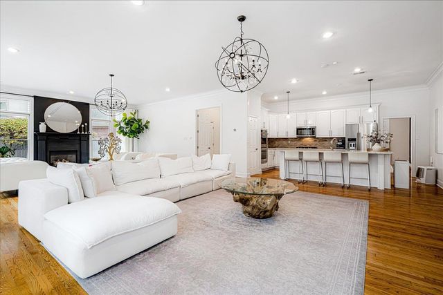 965 VILLAGE OAK CV, Memphis, TN 38120