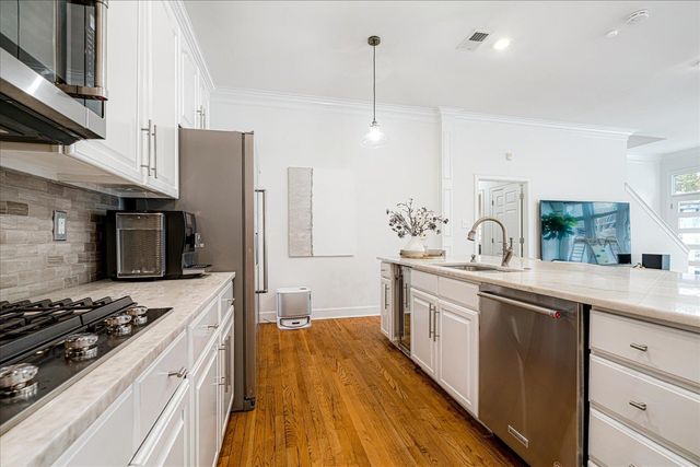 965 VILLAGE OAK CV, Memphis, TN 38120