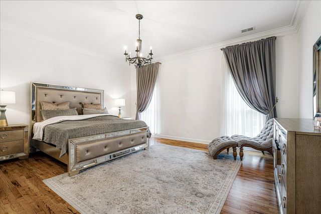 965 VILLAGE OAK CV, Memphis, TN 38120