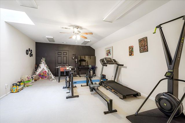 965 VILLAGE OAK CV, Memphis, TN 38120