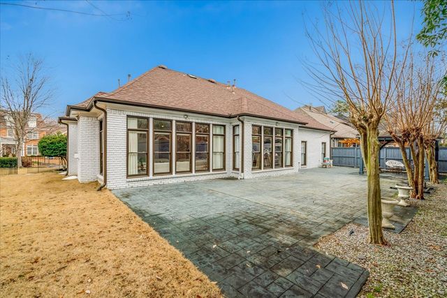 965 VILLAGE OAK CV, Memphis, TN 38120