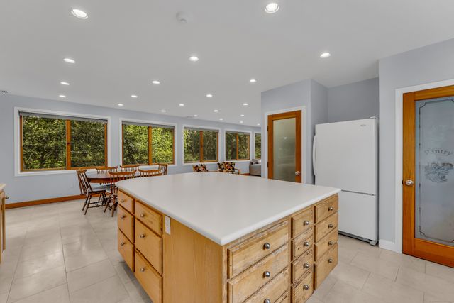 150 West Lane, Guilford, CT 06437