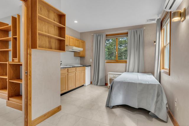 150 West Lane, Guilford, CT 06437