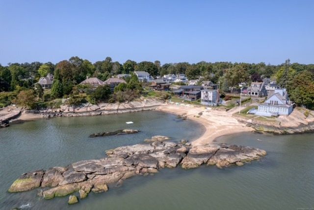 150 West Lane, Guilford, CT 06437
