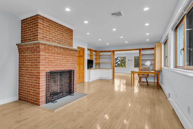 150 West Lane, Guilford, CT 06437