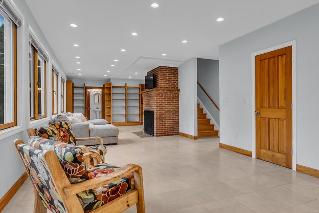 150 West Lane, Guilford, CT 06437