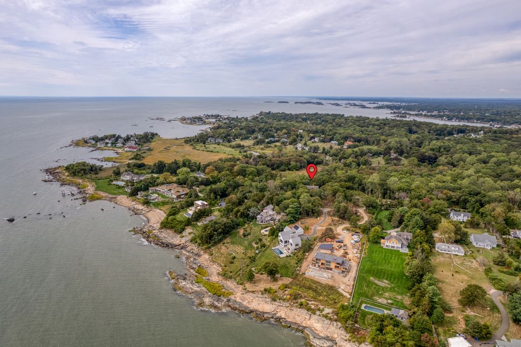 150 West Lane, Guilford, CT 06437