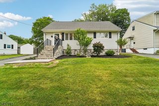 13 Crane Ter, Verona Twp., NJ 07044