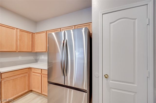 1008 Domnus ln Lane 201, Las Vegas, NV 89144