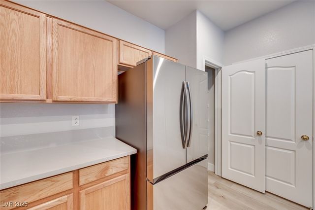 1008 Domnus ln Lane 201, Las Vegas, NV 89144