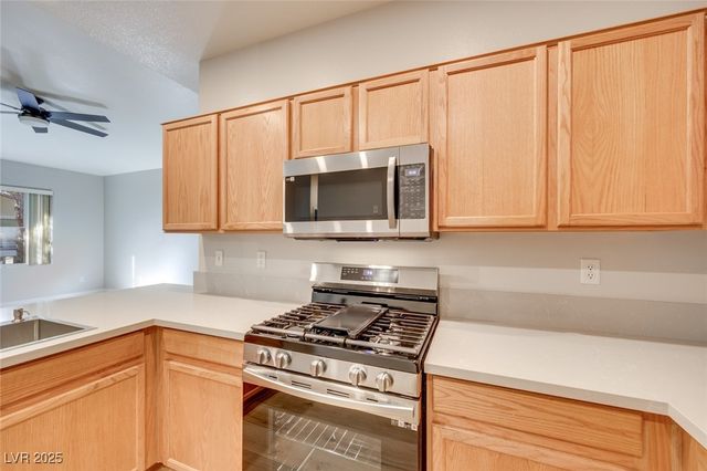 1008 Domnus ln Lane 201, Las Vegas, NV 89144