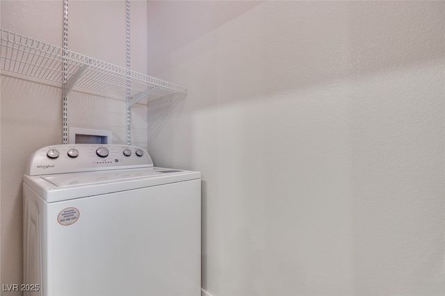 1008 Domnus ln Lane 201, Las Vegas, NV 89144