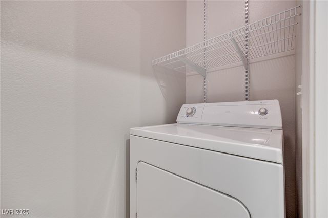 1008 Domnus ln Lane 201, Las Vegas, NV 89144