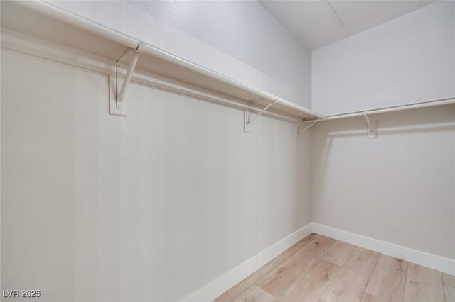 1008 Domnus ln Lane 201, Las Vegas, NV 89144