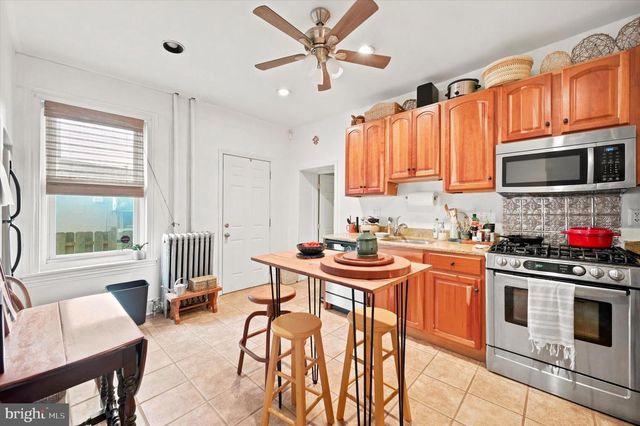 465 GREEN LN, Philadelphia, PA 19128