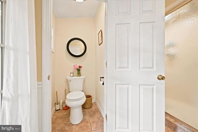465 GREEN LN, Philadelphia, PA 19128
