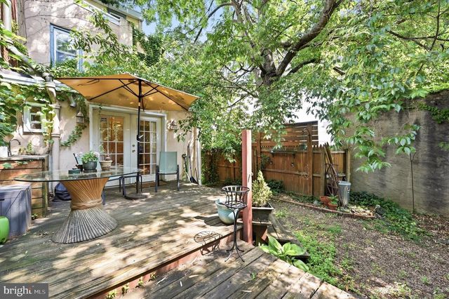 465 GREEN LN, Philadelphia, PA 19128