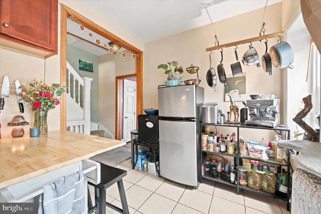 465 GREEN LN, Philadelphia, PA 19128