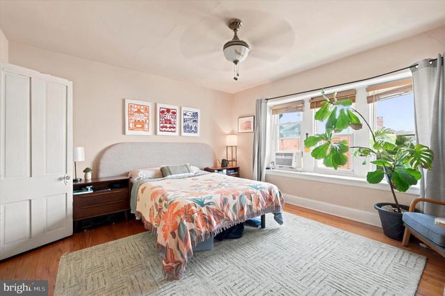 465 GREEN LN, Philadelphia, PA 19128