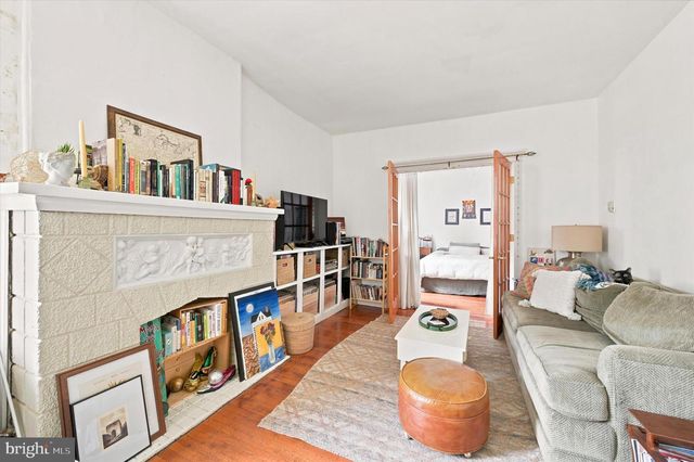 465 GREEN LN, Philadelphia, PA 19128