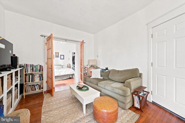 465 GREEN LN, Philadelphia, PA 19128
