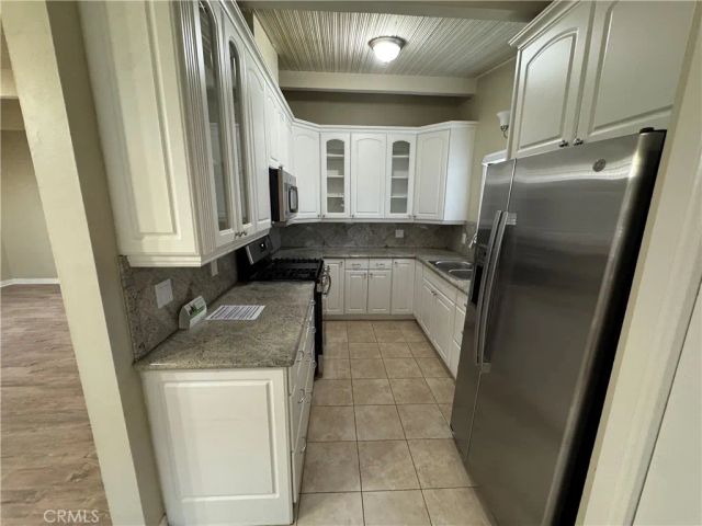 10831 Balboa Boulevard, Granada Hills, CA 91344