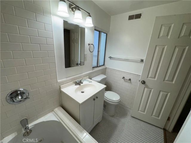 10831 Balboa Boulevard, Granada Hills, CA 91344