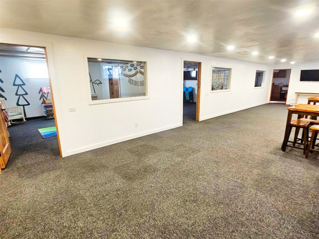 315 E Evergreen Drive, Kalispell, MT 59901 photo 14