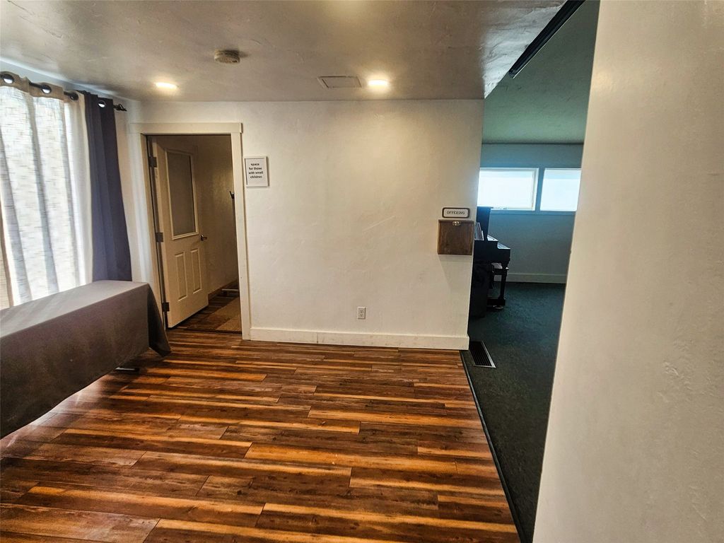 315 E Evergreen Drive, Kalispell, MT 59901 photo 3