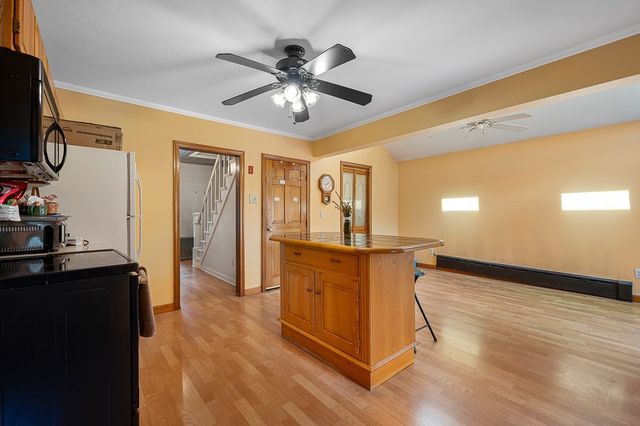 317 Oxford St N, Auburn, MA 01501