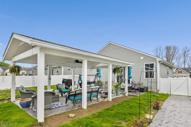 998 Sunrise Way, Akron, OH 44312