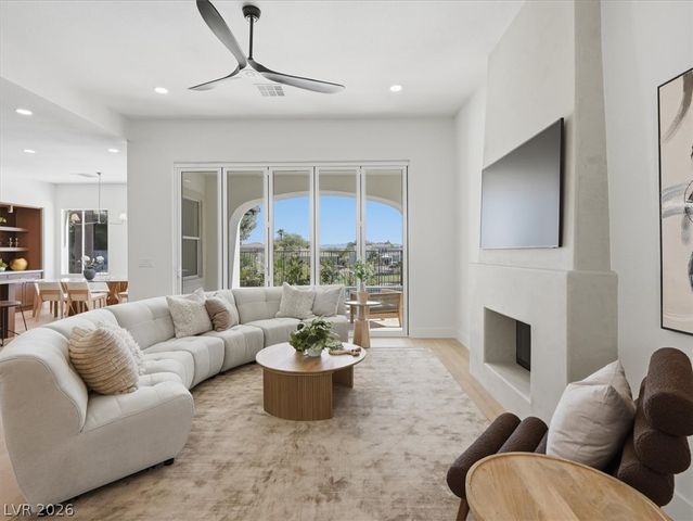 3074 Soft Horizon Way, Las Vegas, NV 89135