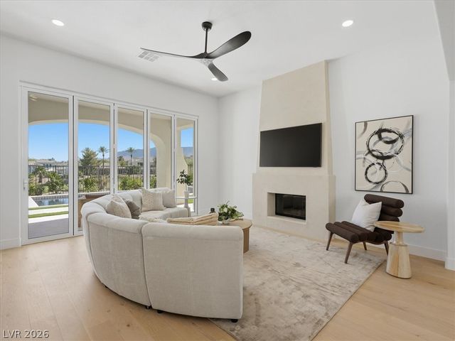 3074 Soft Horizon Way, Las Vegas, NV 89135