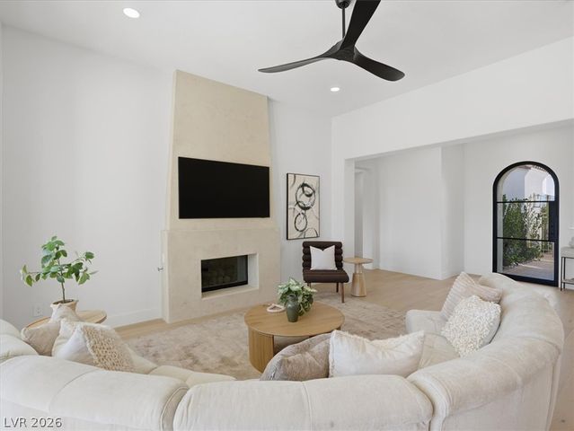 3074 Soft Horizon Way, Las Vegas, NV 89135