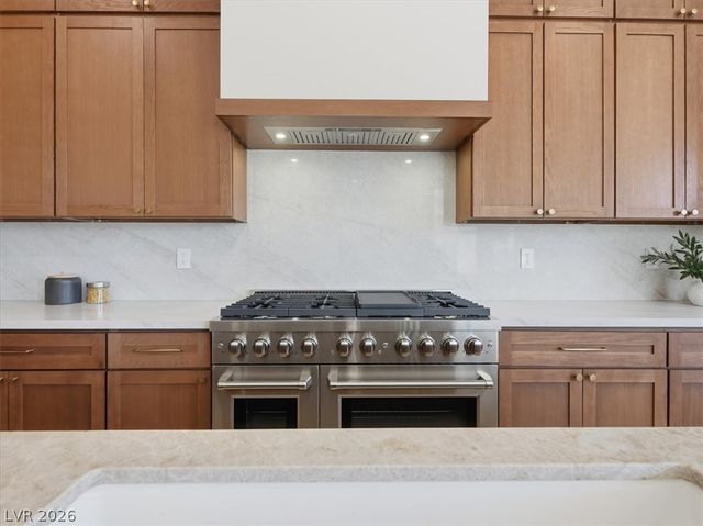3074 Soft Horizon Way, Las Vegas, NV 89135