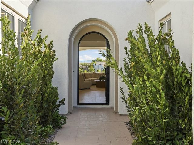3074 Soft Horizon Way, Las Vegas, NV 89135